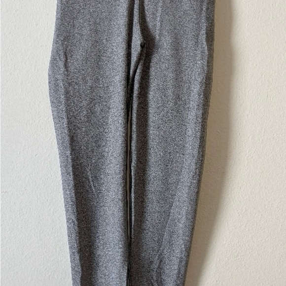 CLS Scrunch Booty Gray Leggings Size S - Picture 3 of 10